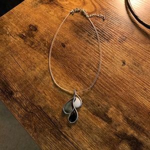 💛 3 for $15 Lia Sophia pendant necklace